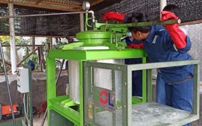 Olah Sampah Organik Jadi Pupuk Cair dengan GOL Lab di Balige, Kab. Toba